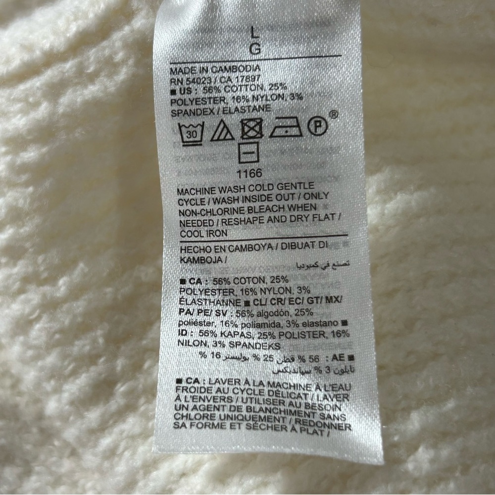 Old Navy Women's Cardigan Cream Pockets Size Large - Picture 4 of 5
